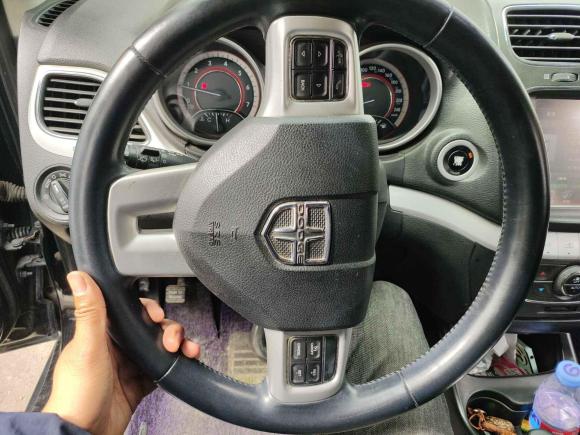 [南通·苏F] 二手道奇酷威2013款 2.4L 两驱尊尚版