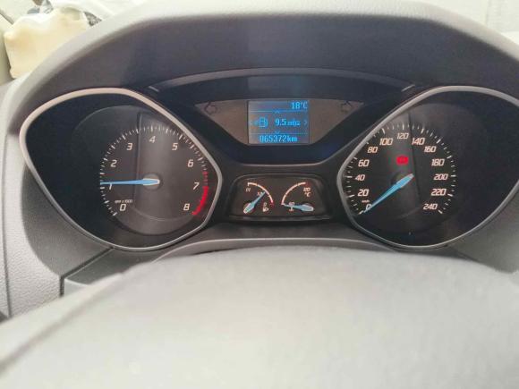 [西安·陕A] 二手福特福克斯2012款 两厢 1.6L 手动风尚型