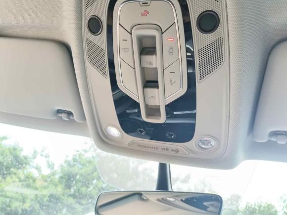 [深圳·粤B] 二手奥迪奥迪A4L2020款 40 TFSI 豪华动感型