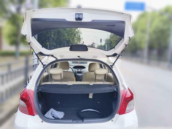 [上海·沪D] 二手丰田雅力士2011款 1.6E 自动魅动版