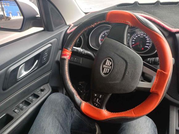 [苏州·闽D] 二手奔腾奔腾X402017款 1.6L 自动豪华型