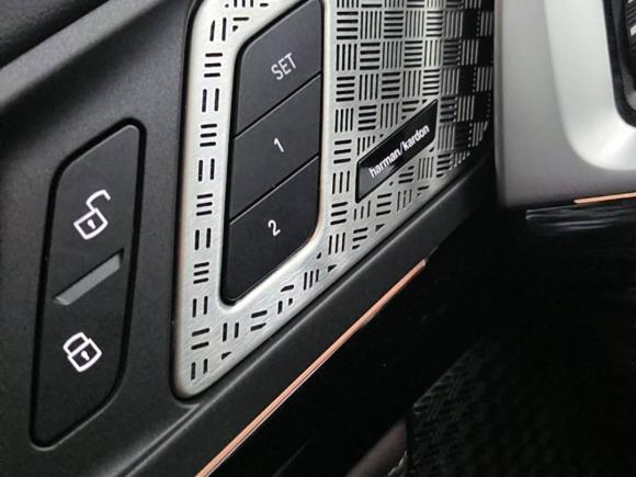 [上海·沪F] 二手宝马宝马X12023款 sDrive25Li X设计套装