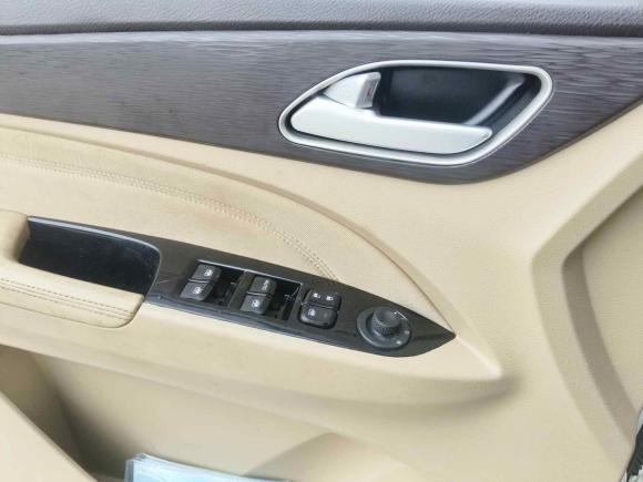 [广州·桂A] 二手宝骏宝骏7302019款 1.5L 手动超值型 7座 国VI