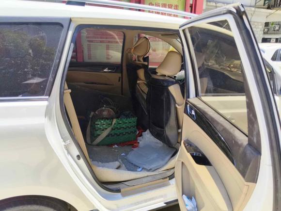 [武汉·鄂K] 二手宝骏宝骏7302016款 1.5T 手动舒适型 7座