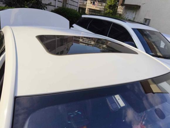 [上海·鄂A] 二手荣威荣威i52020款 1.5L 自动4G互联领豪旗舰版