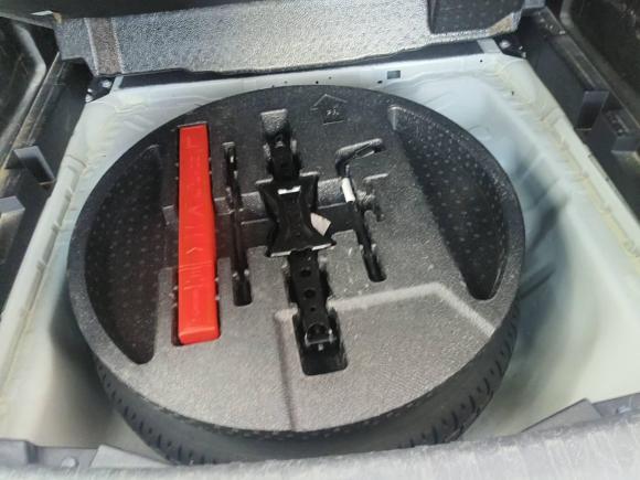 [上海·浙F] 二手东风风神东风风神AX72018款 经典 1.4T 手动精英型