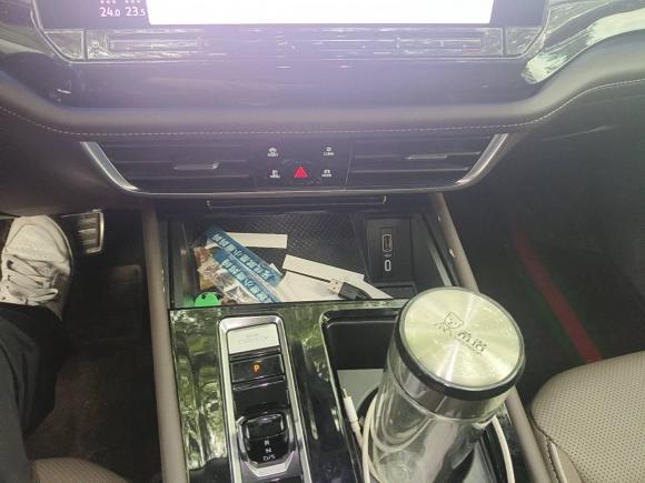 [苏州·苏E] 二手大众威然2022款 380TSI 旗舰版