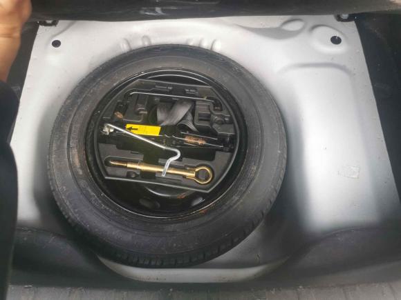 [佛山·桂B] 二手雪铁龙雪铁龙C3-XR2015款 1.6L 手动先锋型