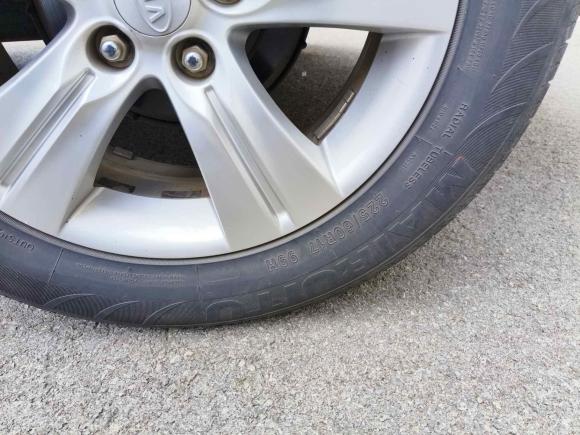 [无锡·浙C] 二手起亚智跑2011款 2.0L 自动两驱版GLS