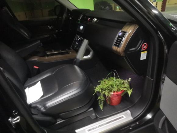 [杭州·浙A] 二手路虎揽胜2018款 3.0 SC V6 Vogue SE 创世加长版