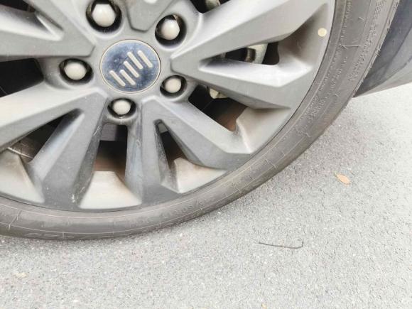 [上海·沪A] 二手威马汽车威马EX52018款 EX5 400 Extra创新版