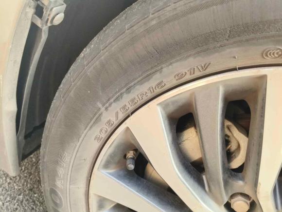 [上海·沪A] 二手丰田卡罗拉双擎E+2019款 1.8L E-CVT豪华版