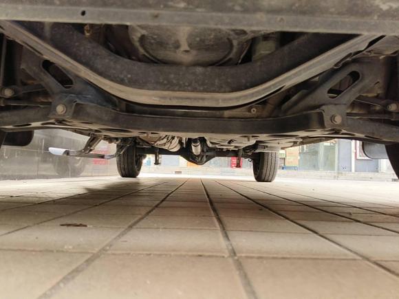 [南京·苏A] 二手福特新世代全顺2016款 2.2T短轴6座中低顶多功能车