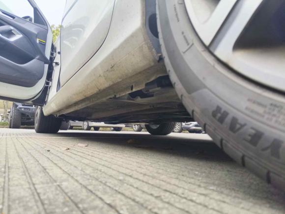 [宁波·浙B] 二手标致标致4082015款 1.2T 自动荣耀版