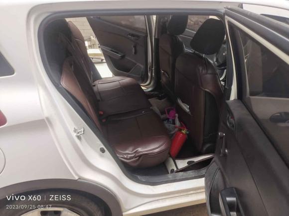 [武汉·鄂A] 二手宝骏宝骏3102016款 1.2L 手动超值型