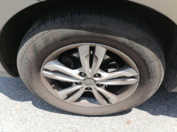 [上海·沪A] 二手现代北京现代ix352012款 2.0L 自动两驱精英版GLS