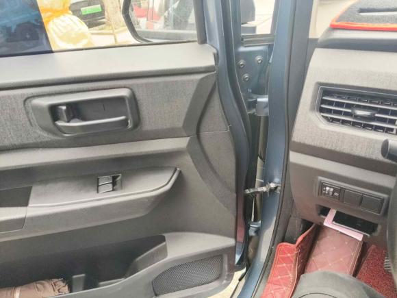 [嘉兴·皖A] 二手五菱汽车五菱宏光PLUS2020款 1.5L 手动标准型 5座