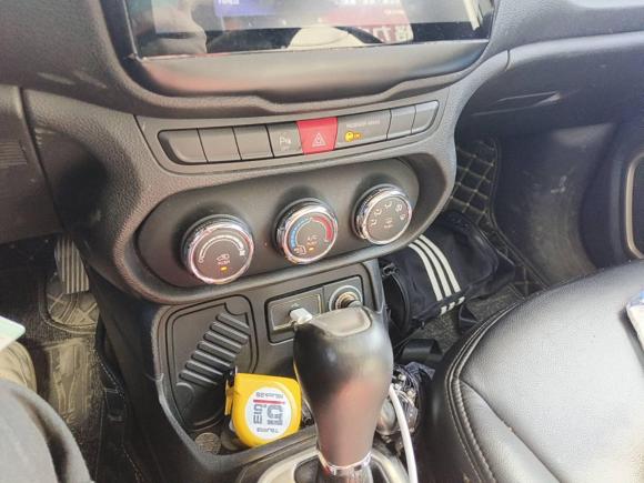 [南通·苏F] 二手Jeep自由侠2017款 180T 自动高能版