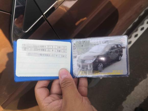 [金华·浙G] 二手宝骏宝骏7302015款 1.8L 手动舒适ESP版 7座