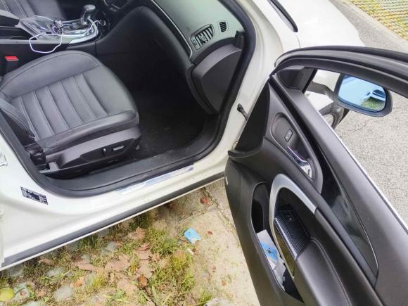 [上海·皖A] 二手别克君威2014款 GS 2.0T 燃情运动版