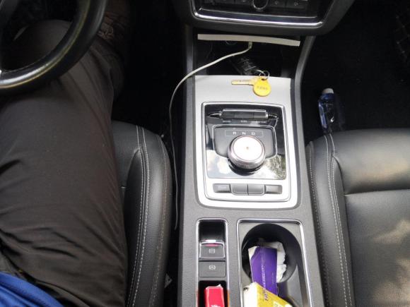 [合肥·皖A] 二手荣威荣威ei62017款 45T 混动互联智享版