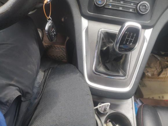 [武汉·鄂A] 二手长安凯程长安睿行S502017款 1.5L 手动豪华型 国V