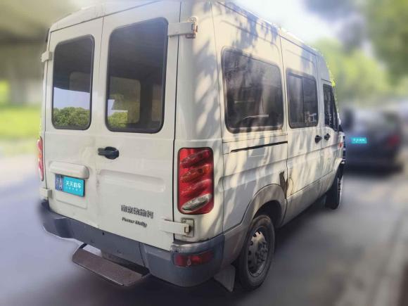 [杭州·浙A] 二手依维柯依维柯褒迪2012款 2.5T-A32 基本型