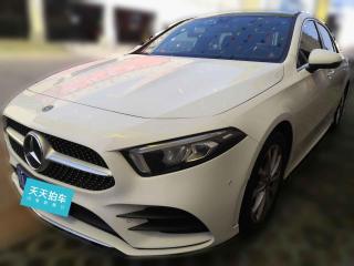 奔驰奔驰A级2020款改款A200L运动轿车动感型