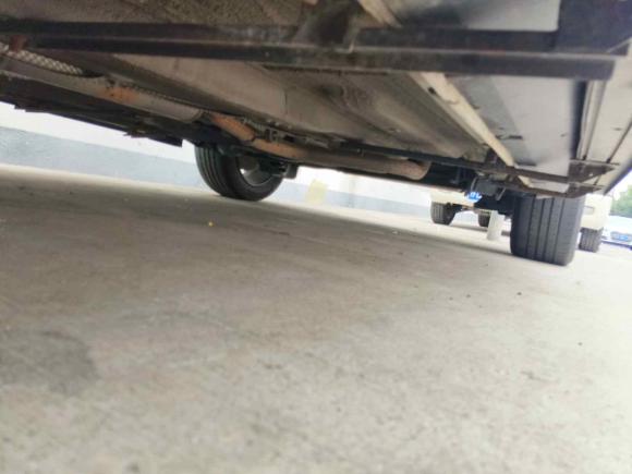 [无锡·苏B] 二手一汽森雅R72017款 1.6L 自动智能型