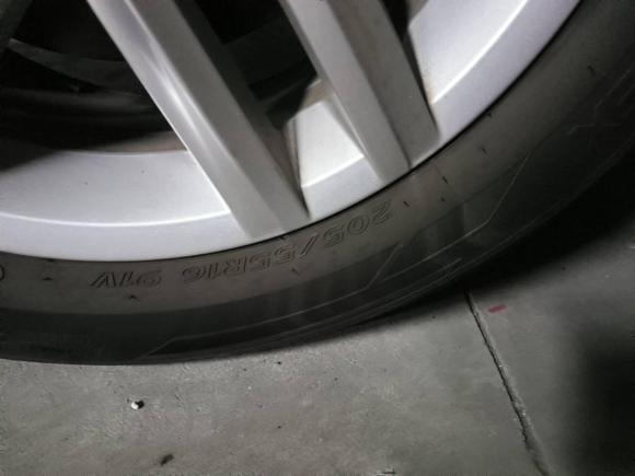 [上海·沪D] 二手大众朗行2017款 180TSI DSG舒适版