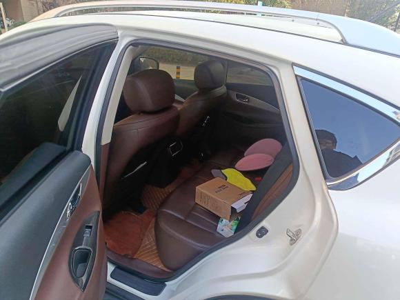 [宁波·浙B] 二手英菲尼迪英菲尼迪QX502013款 2.5L 两驱优雅版