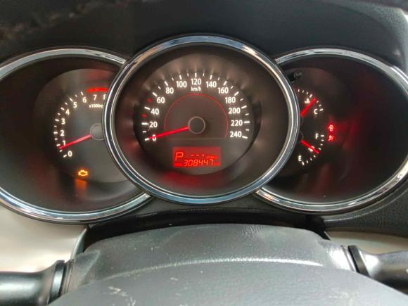 [深圳·粤B] 二手起亚索兰托2009款 2.4L 舒适版