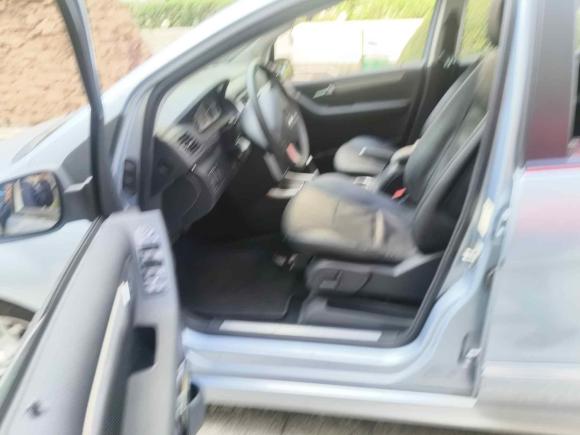 [上海·沪J] 二手奔驰奔驰B级2009款 B 200 时尚型