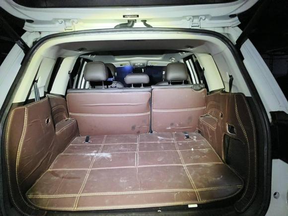 [上海·沪A] 二手荣威荣威RX82018款 30T 智联网四驱至尊版