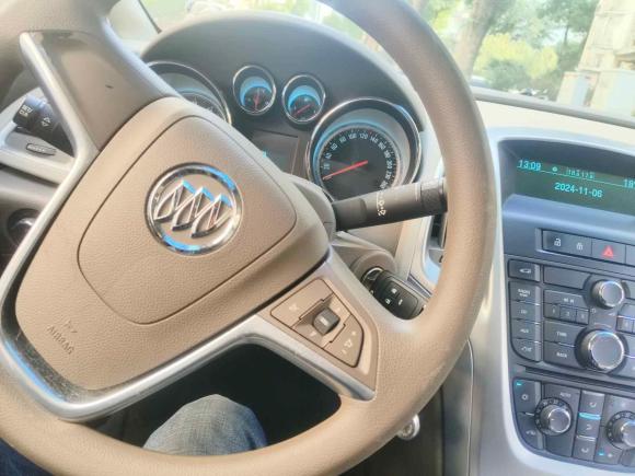 [上海·鲁A] 二手别克英朗2013款 GT 1.6L 自动时尚版