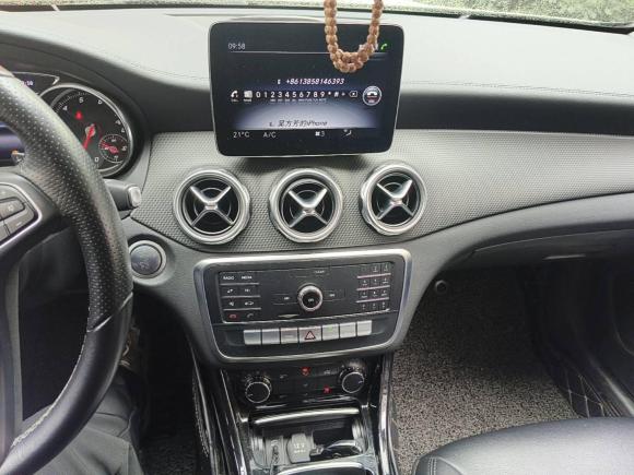 [杭州·浙A] 二手奔驰奔驰GLA2018款 GLA 200 时尚型