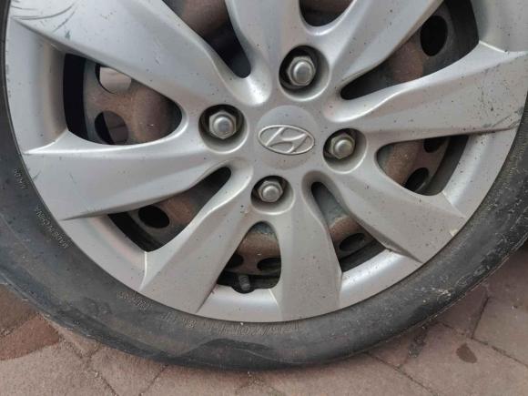 [南通·苏A] 二手现代瑞纳2010款 三厢 1.4L 自动舒适型GS