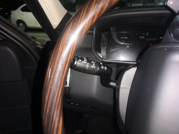 [北京·京Q] 二手路虎揽胜2016款 3.0 SC V6 Vogue SE 创世加长版