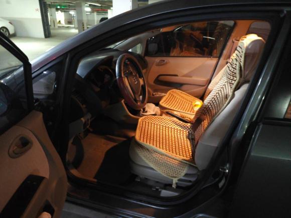 [上海·沪C] 二手理念理念S12012款 1.3L 自动舒适版