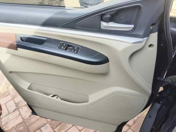 [青岛·鲁B] 二手东风风行菱智2020款 M5L 1.6L 基本型 9座