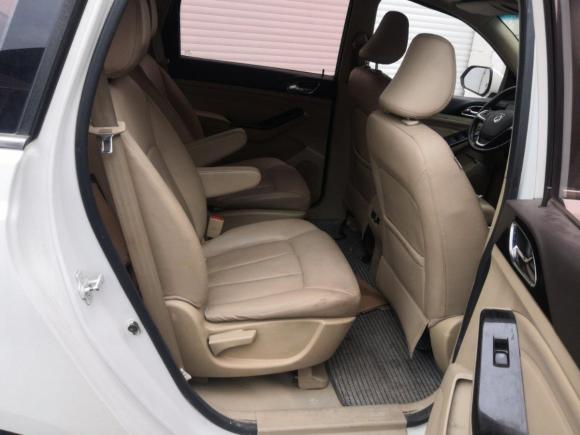 [上海·苏K] 二手宝骏宝骏7302014款 1.5L 手动豪华型 7座