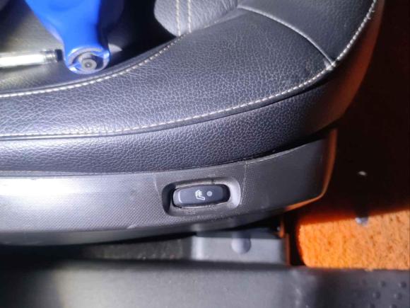 [深圳·粤B] 二手smartsmart fortwo2018款 0.9T 66千瓦硬顶先锋版 国V