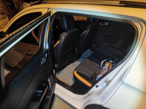 [广州·粤M] 二手宝骏宝骏3102017款 1.5L 自动时尚型