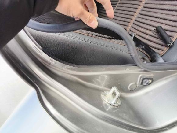 [青岛·鲁B] 二手起亚狮跑2013款 2.0L 自动两驱版GLS