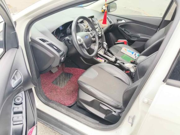 [佛山·豫R] 二手福特福克斯2012款 两厢 1.6L 自动风尚型