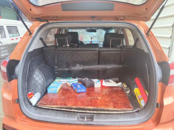 [深圳·粤B] 二手现代北京现代ix252015款 1.6L 自动两驱智能型GLS