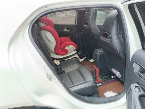 [无锡·苏B] 二手奔驰奔驰GLA2015款 GLA 200 动感型