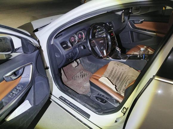 [台州·浙J] 二手沃尔沃沃尔沃V602013款 T5 智雅版