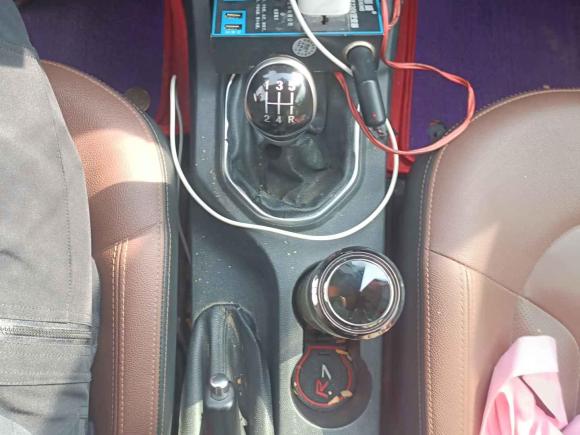 [成都·川U] 二手一汽森雅R72016款 1.6L 手动智能型