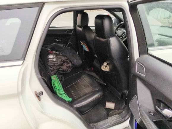 [佛山·粤E] 二手陆风陆风X72015款 2.0T 全景尊享版